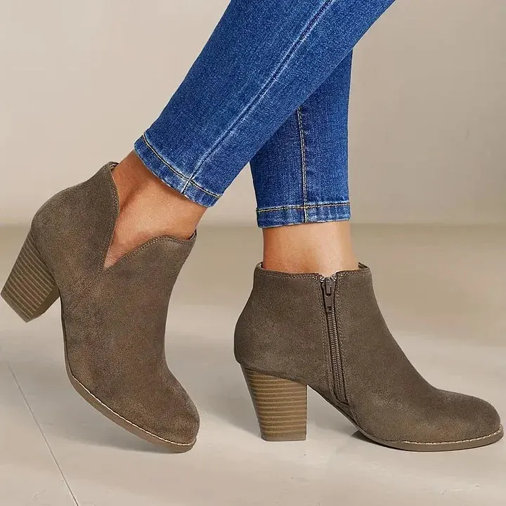 Chelsea | Everyday Chic Boots