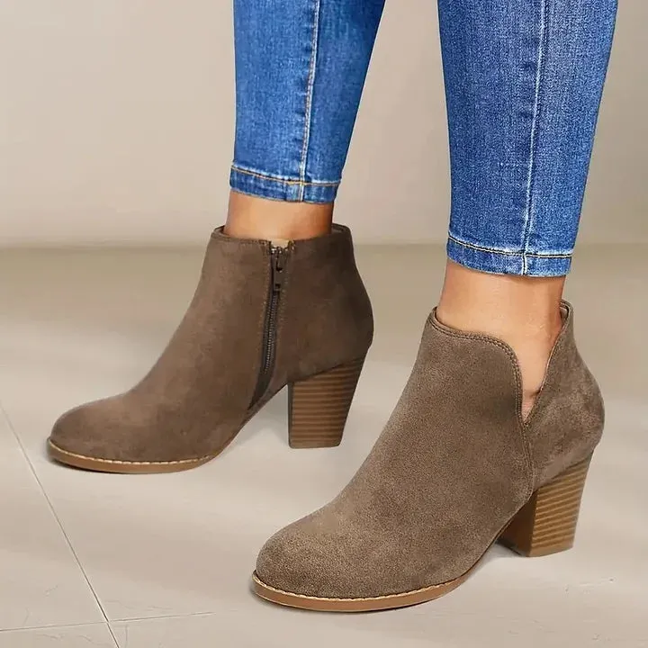 Chelsea | Everyday Chic Boots