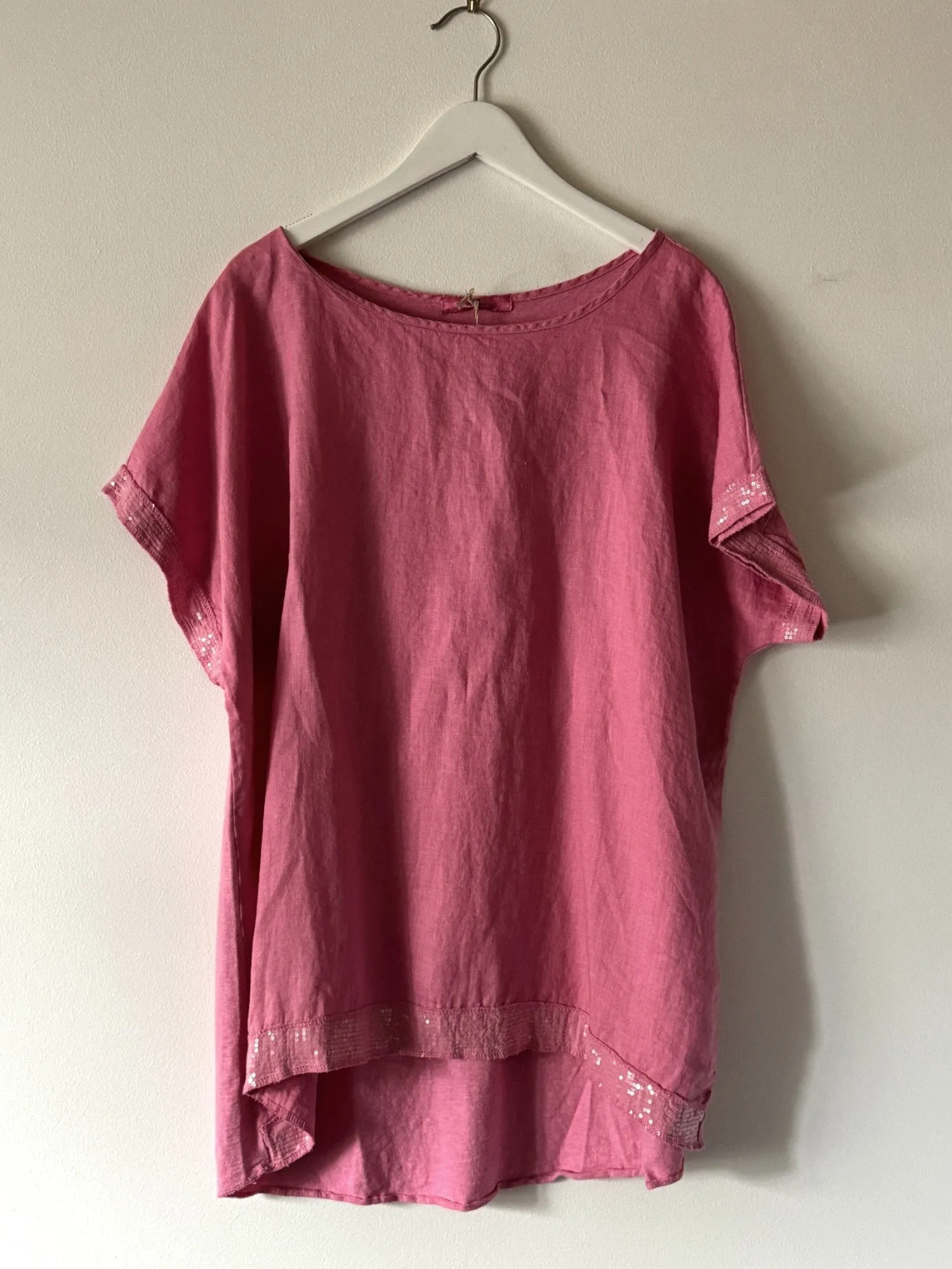 CUT LOOSE - ONE SIZE SEQUIN TRIM TOP