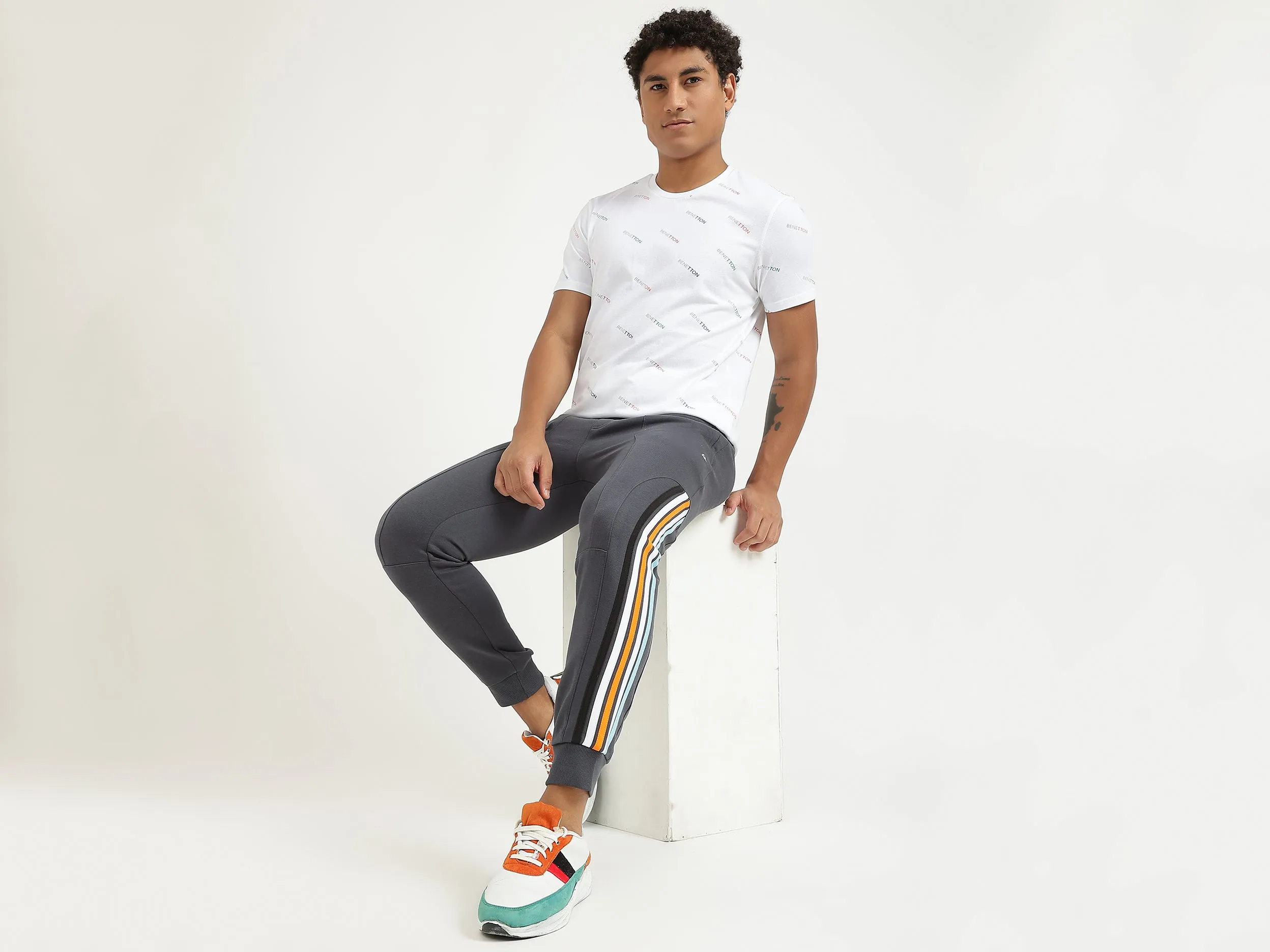 Men Grey Solid Regular Joggers