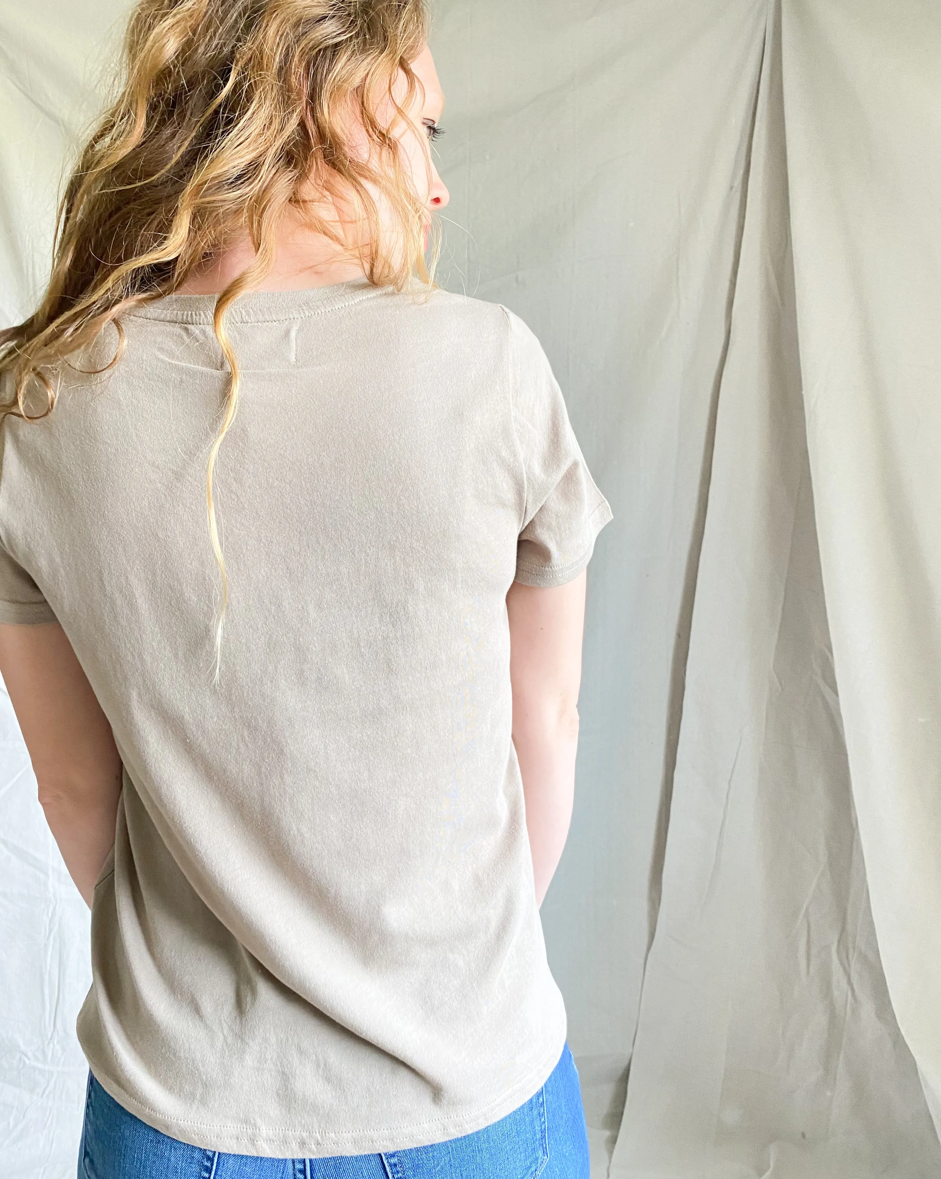 Ollie everyday tee [taupe]