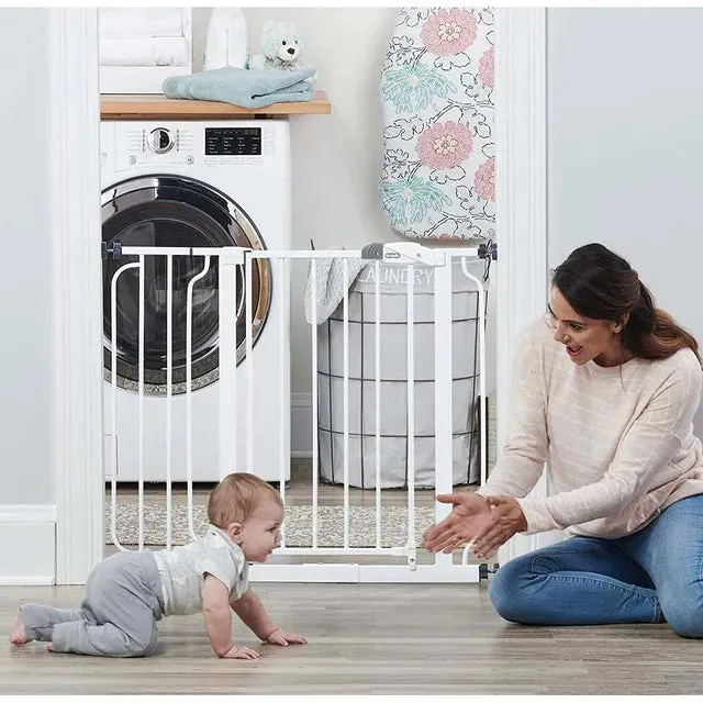 Regalo Extra Wide Safety Gate - 98x76cm (White)